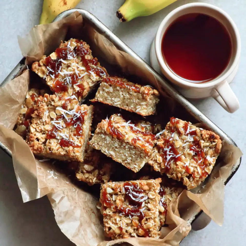 4-Ingredient Banana Oat Bars