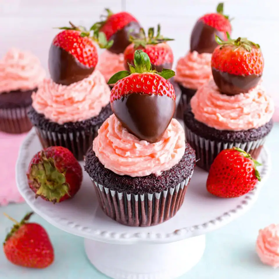 Chocolate Strawberry Cupcakes, ready to serve