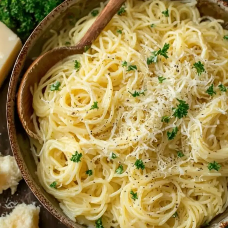 Garlic Parmesan Pasta (One Pot!), ready to serve