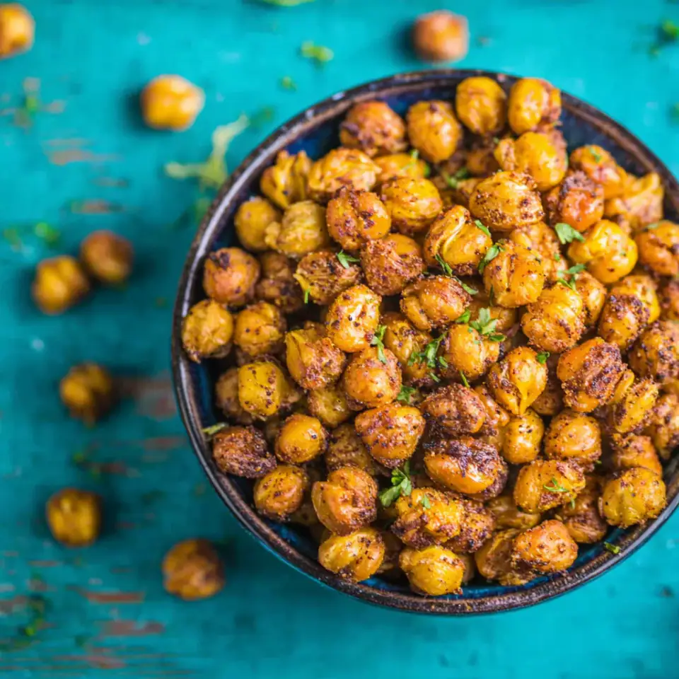 Crispy Air Fryer Chickpeas, ready to serve