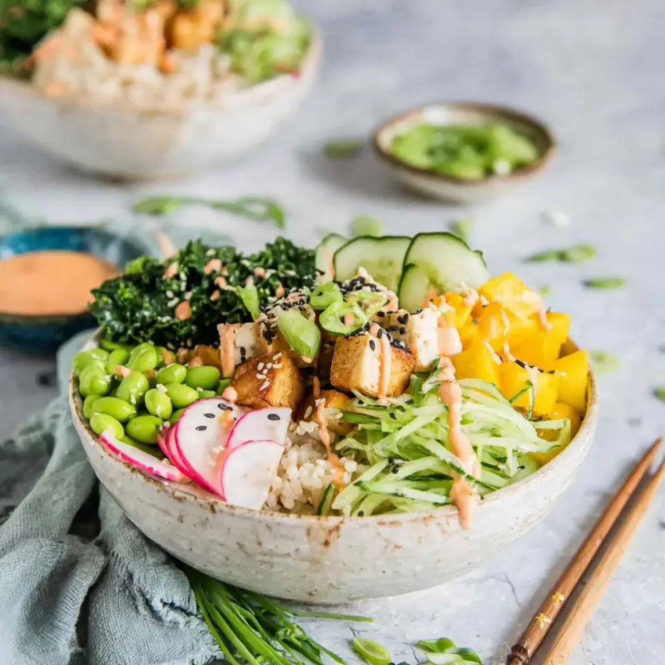 A close look at Vegan Poke Bowls